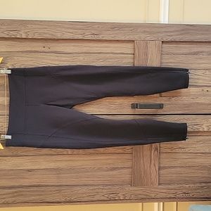 Lululemon Black Ankle Zipper Pant Leggings Size 8